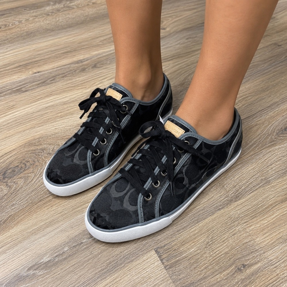 Coach Signature Canvas Lace Up Sneakers Black Gray Womens Size   7B Dee EUC